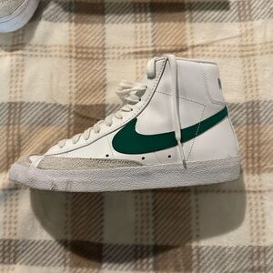 white & forest green nike blazers